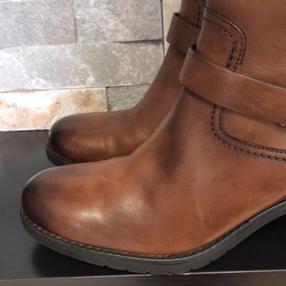 Clarks Maymie Stellar Knee High Boot (33) - Picture 4 of 14